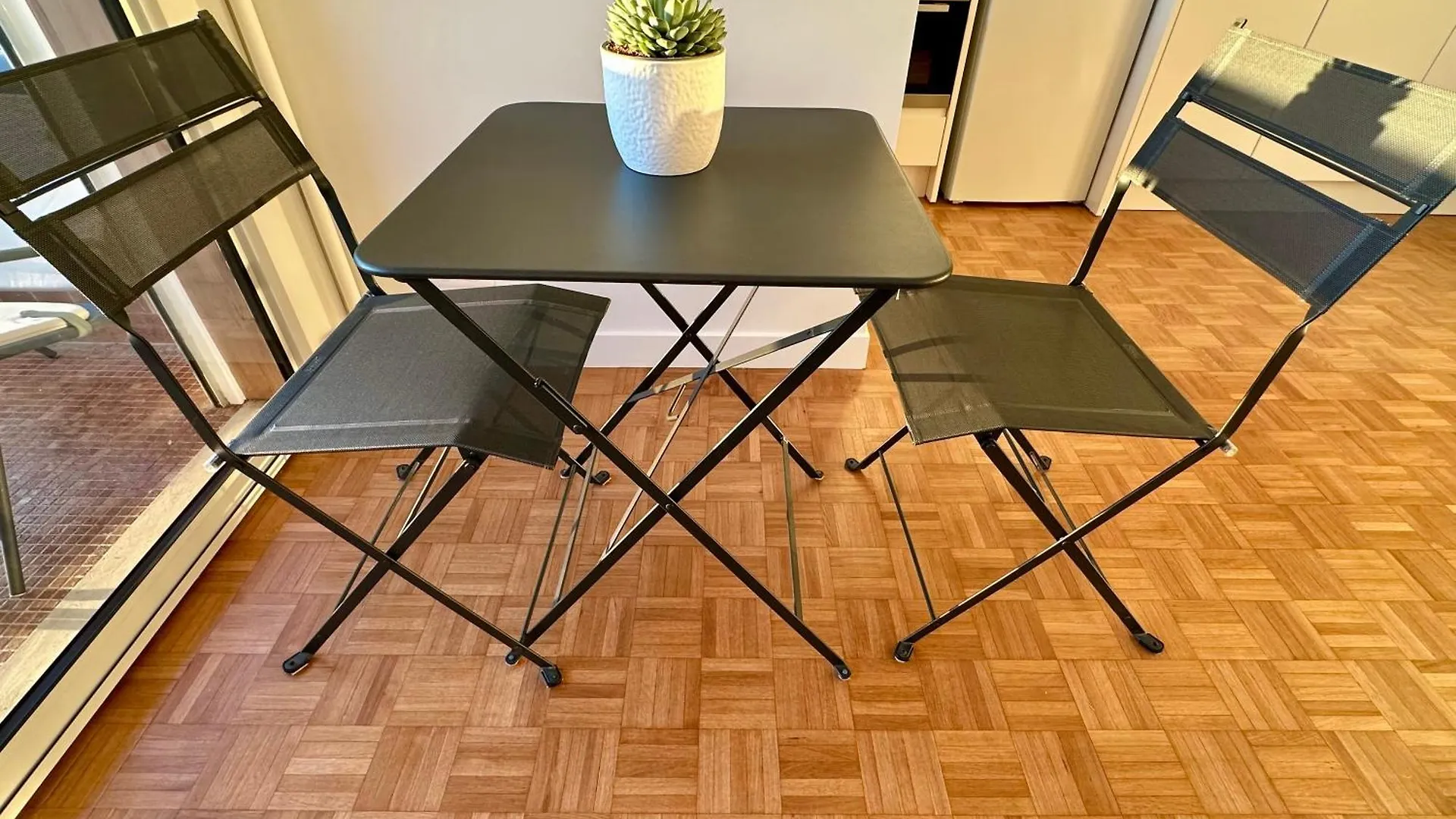 Apartment Mobility Lease- Sunny Studio With Large Balcony, Park View At Paris 15