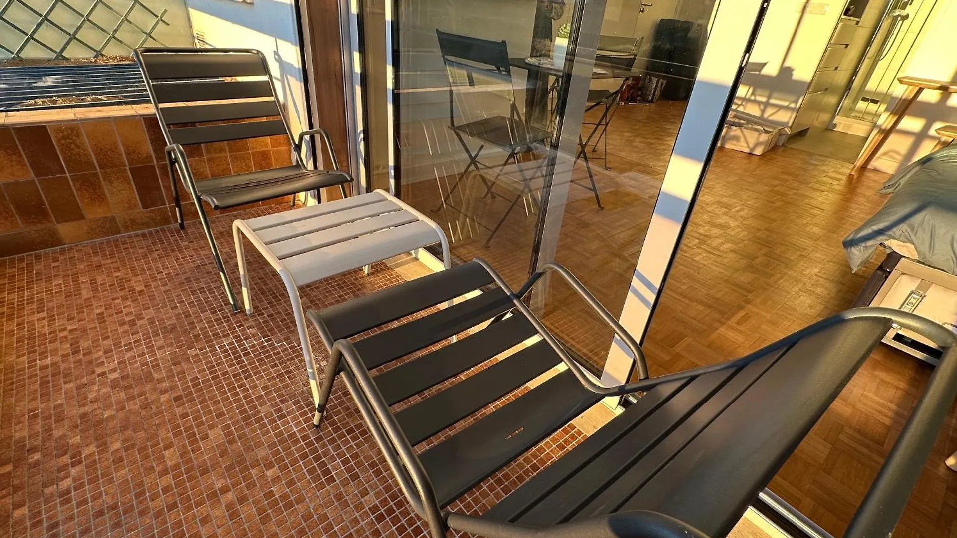 Mobility Lease- Sunny Studio With Large Balcony, Park View At Paris 15 France